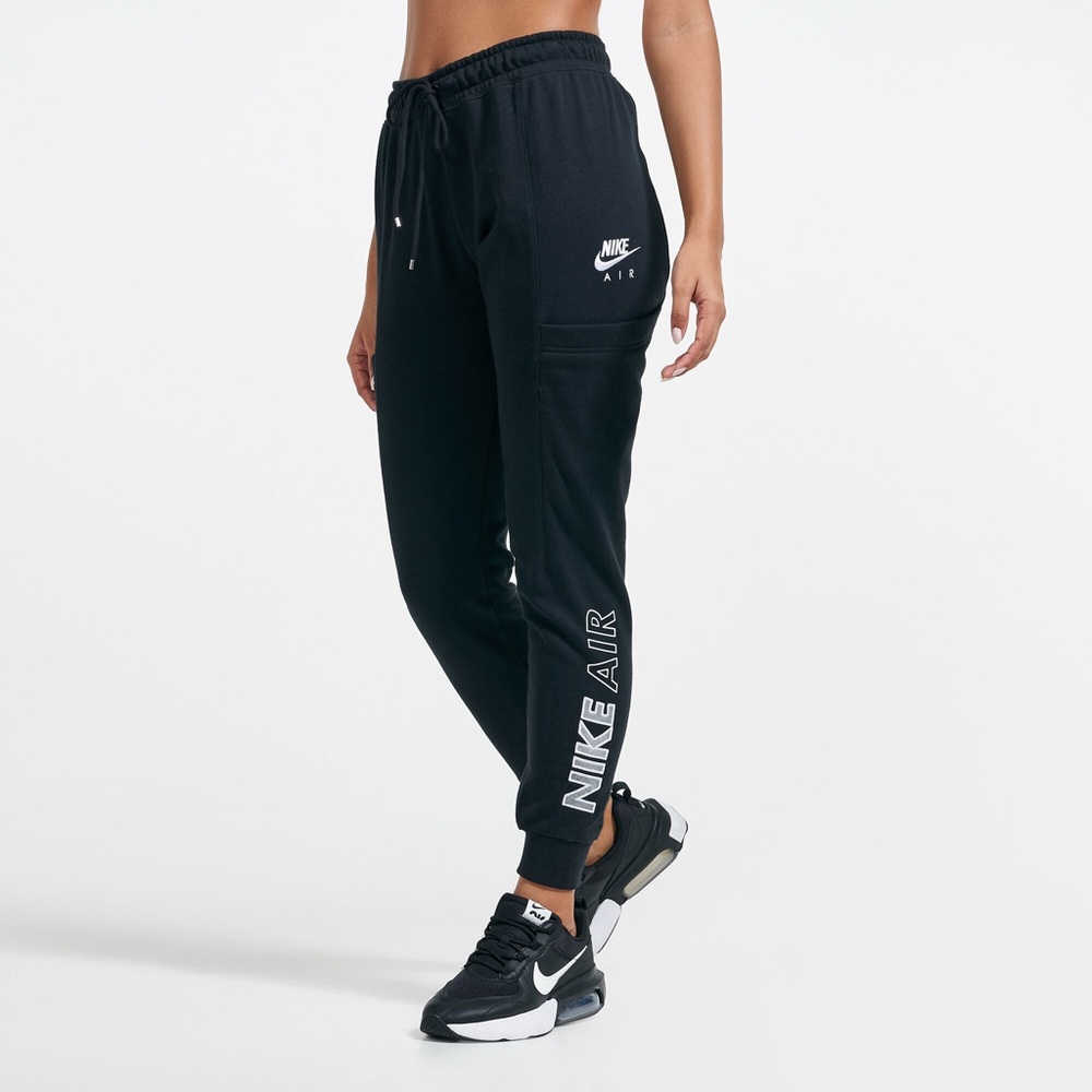 NWOT Nike Air Fleece Cargo Joggers